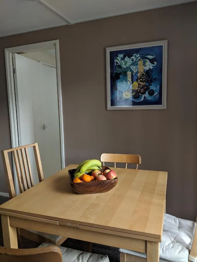 Bright Spacious Flat Near Royal Mile Edinburgh United Kingdom