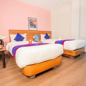 https://oyo-136-hotel-om-plaza.hotels-kathmandu.com